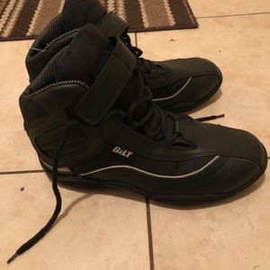 Motorcycle shoes